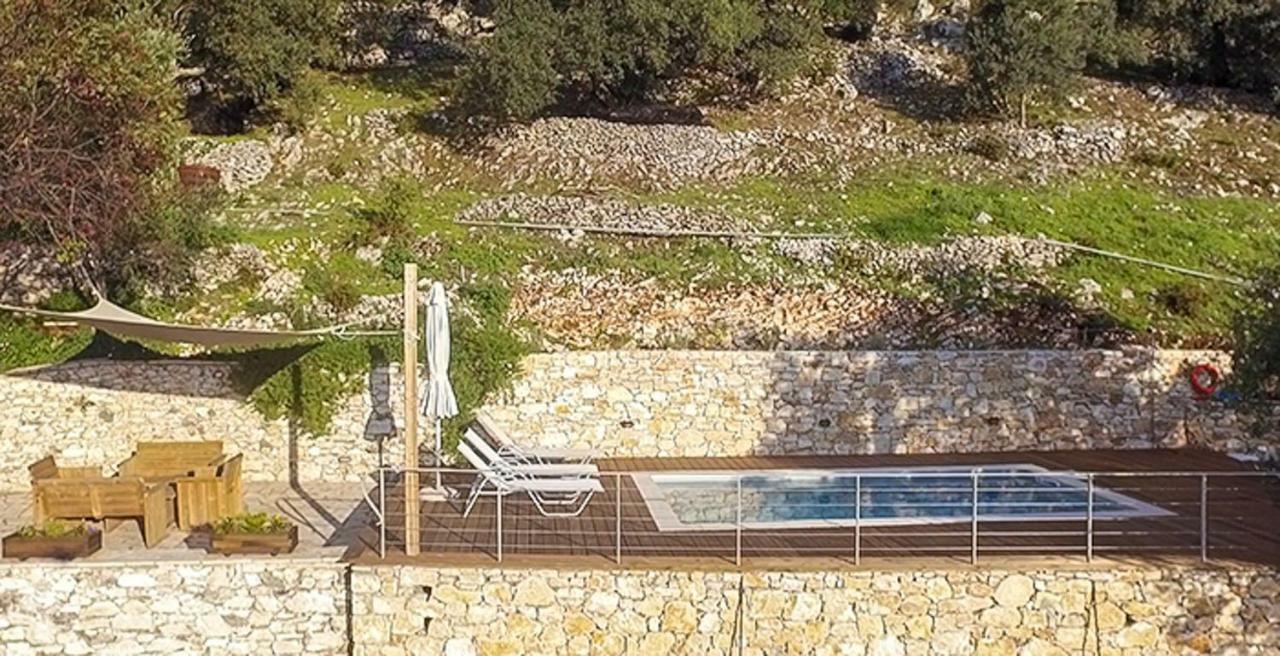 Castelli Olive Press Guest House อาคาราวี ภายนอก รูปภาพ